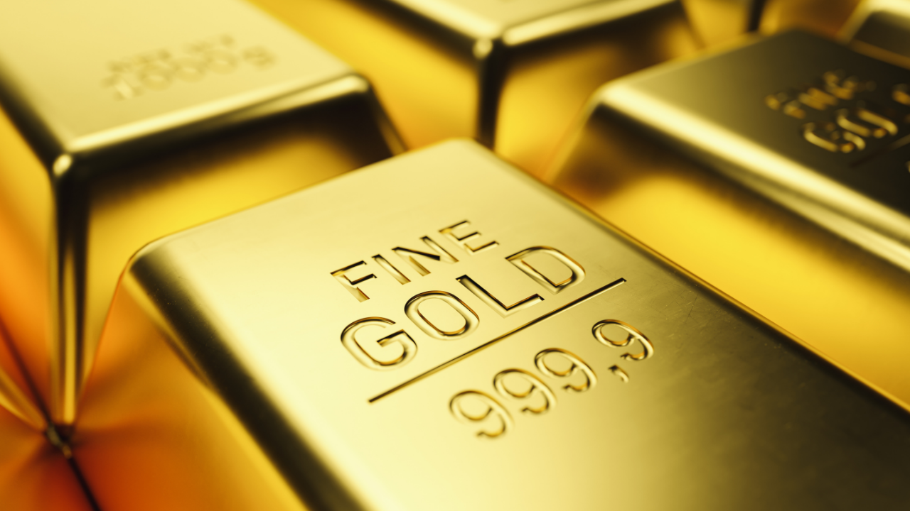 Gold rate fall today: gold became cheaper; Gold prices fell today due to profit-taking