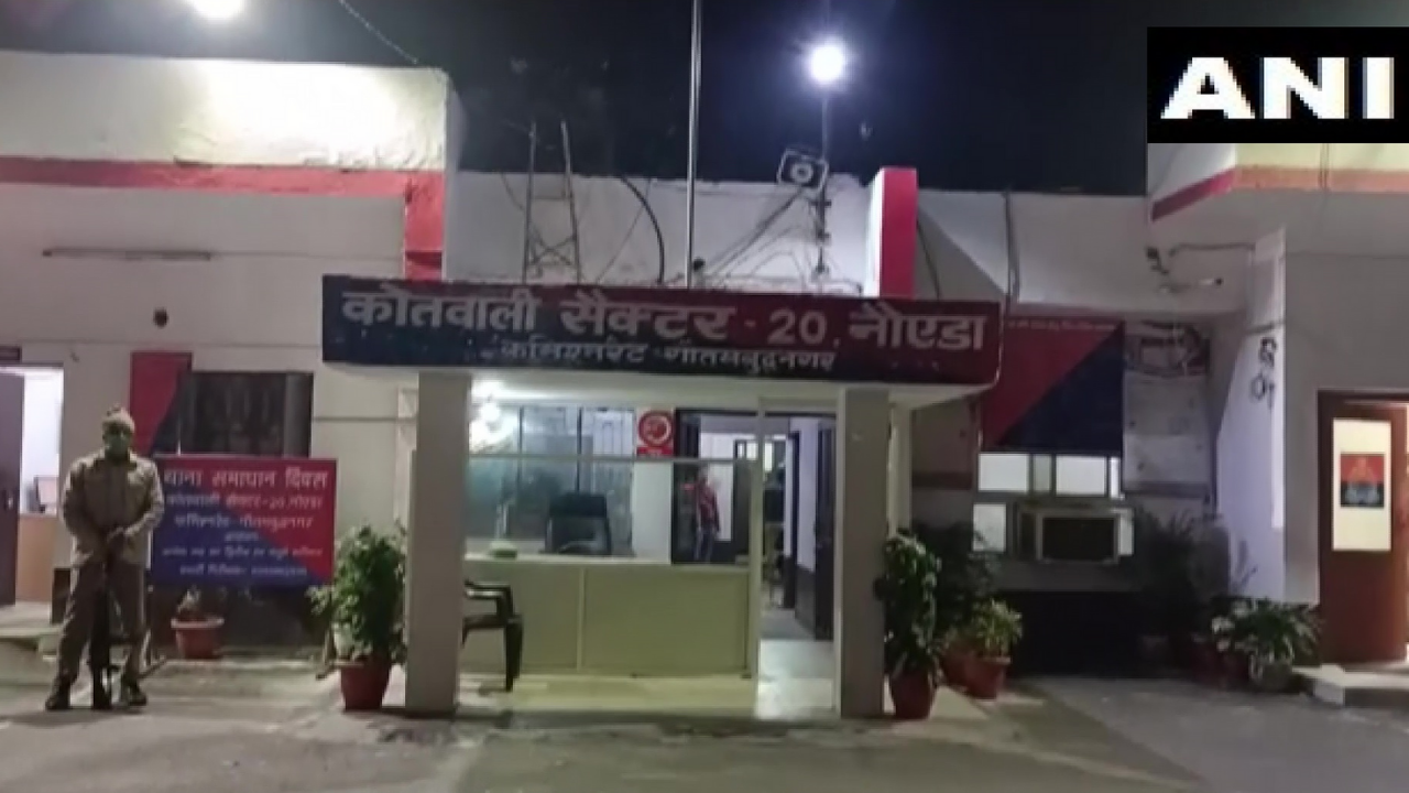 Noida web mall raided, Sex racket busted