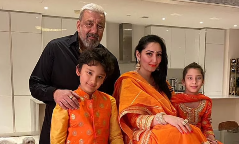 Sanjay Dutt: Sanjay Dutt's wife had reached the hotel after chasing Sanjay Dutt, Rangehath was caught with the famous actress -