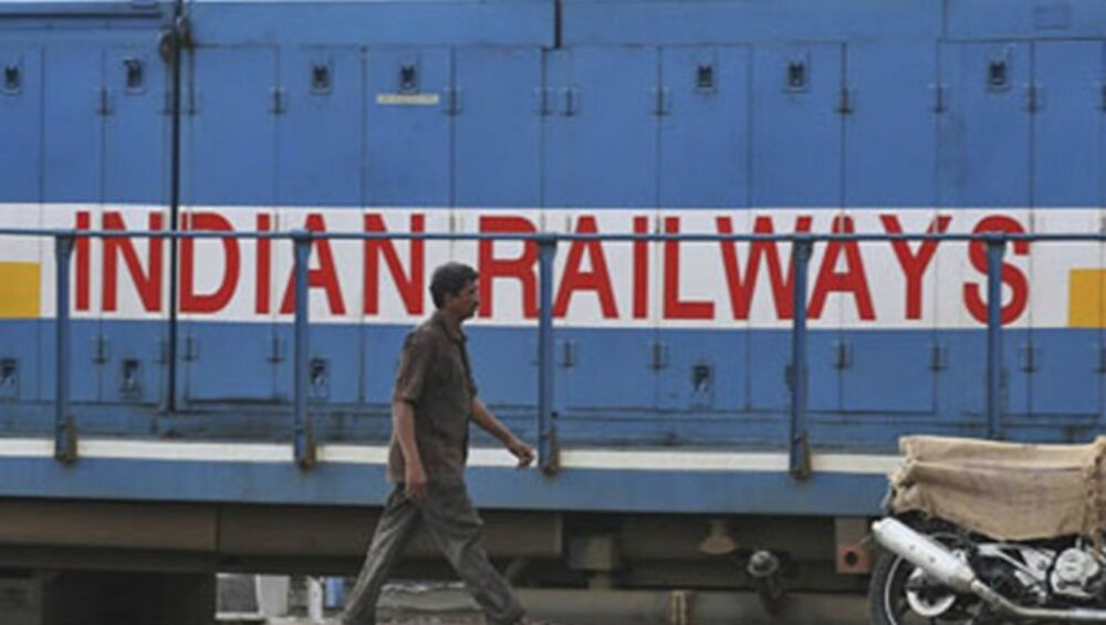 Railways canceled many trains, check the complete list