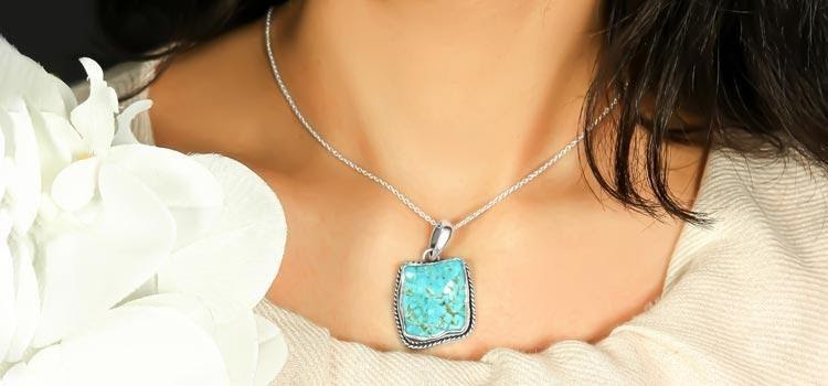 Turquoise gemstone jewelry: Why is it so popular and always trending?