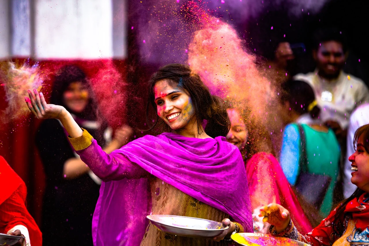 How To Play Holi Safely? : Enjoy Holi Without Worrying!