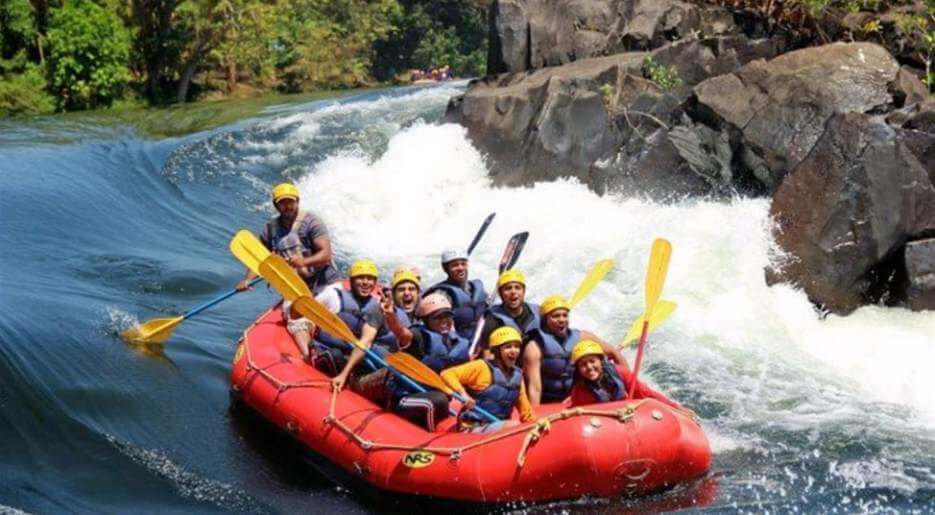 Why should you plan out a visit to the city of Dandeli?