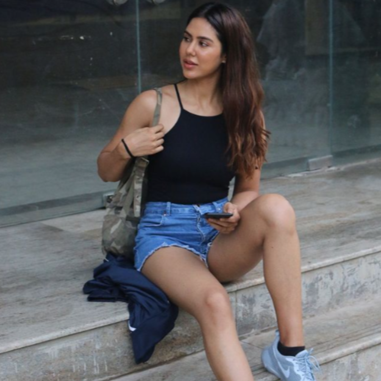 Sonam Bajwa Hot Photos: Sexy and Bikini Pics