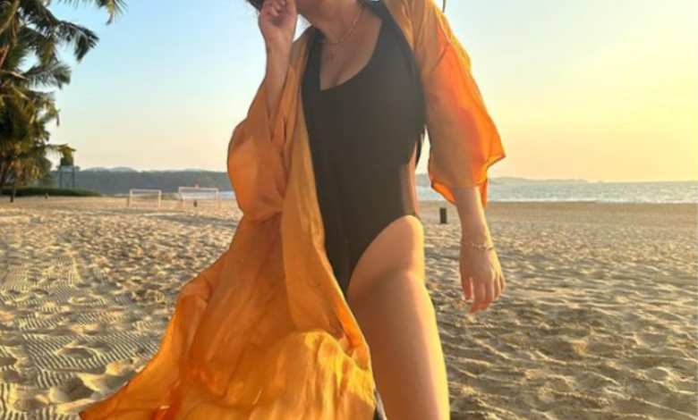Aisha Sharma Hot Photos: Sexy and Bikini Pics