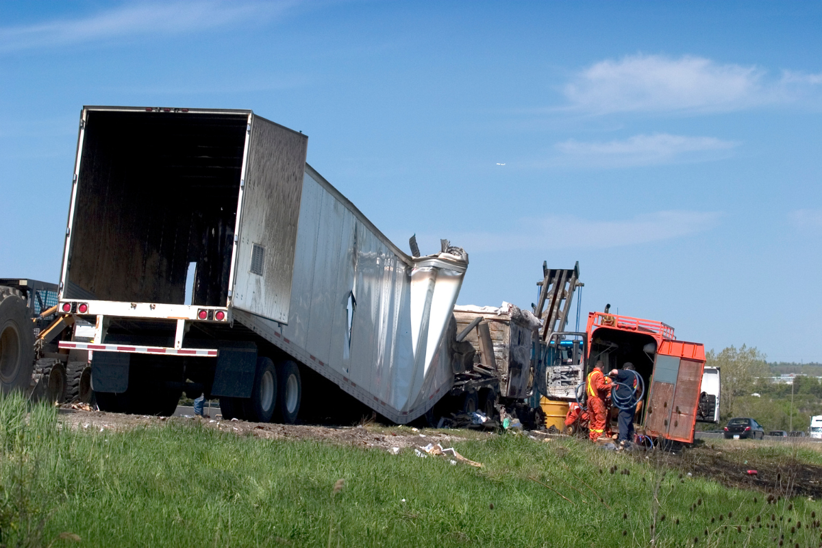 UPS Truck Collisions in Chicago: The Benefits of Hiring a Skilled Truck Accident Lawyer