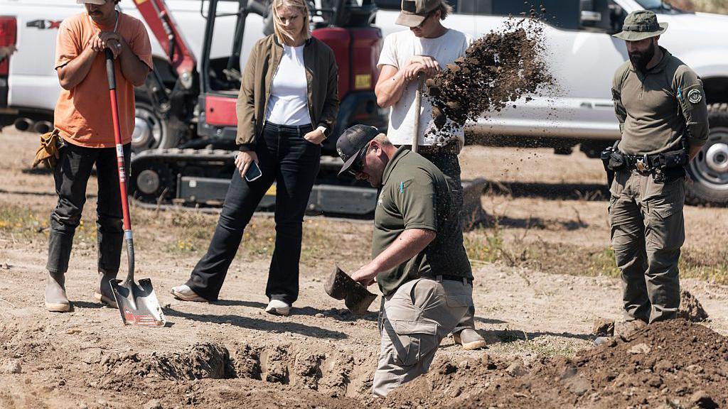 Latest News image related to 117 dead dogs found at California no-kill rescue