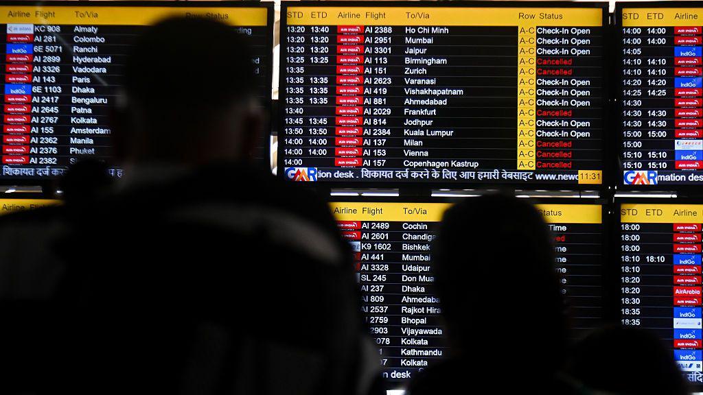 Business image related to Flight cancellation and delay rights: when to get a refund